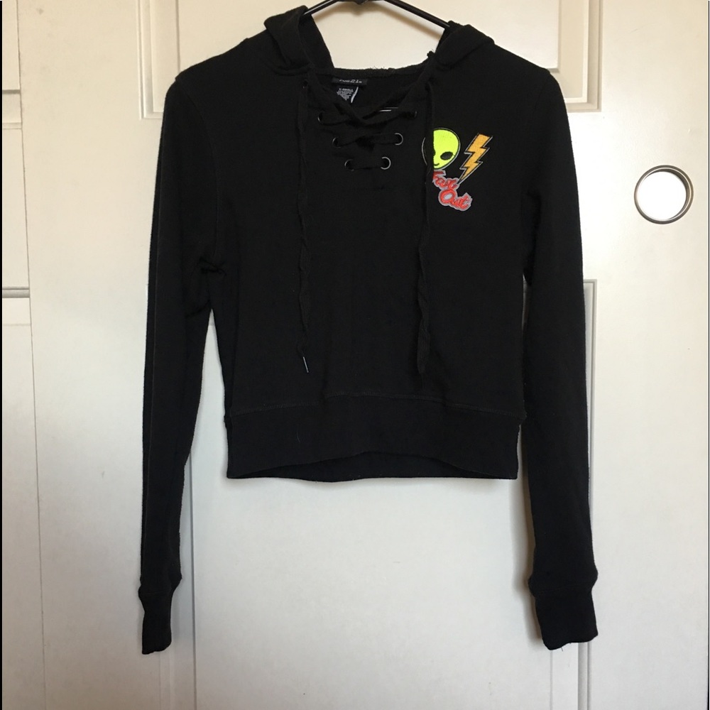 Black cropped sweatshirt